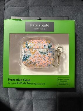 kate spade Clear Floral AirPods Pro Case with Silver Clip. 3rd Generation
